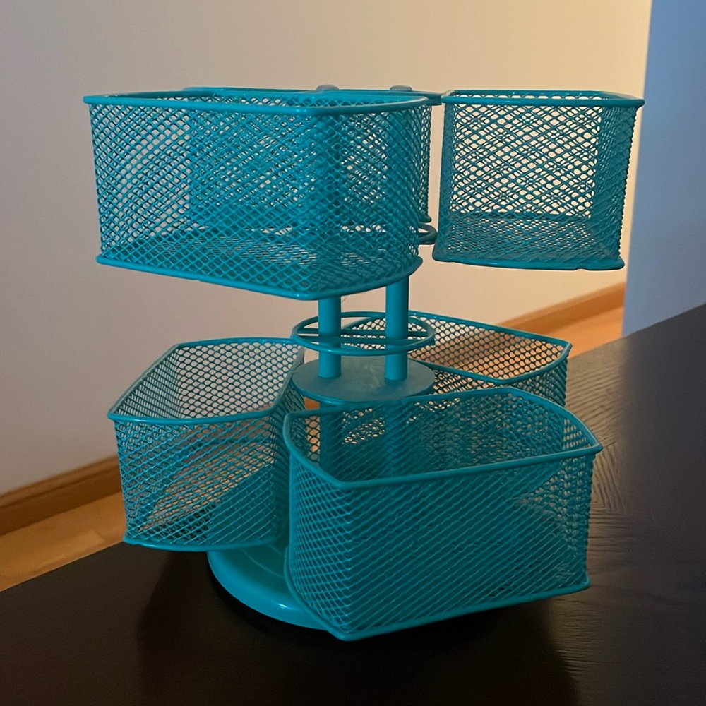 Rotating Makeup Organizer